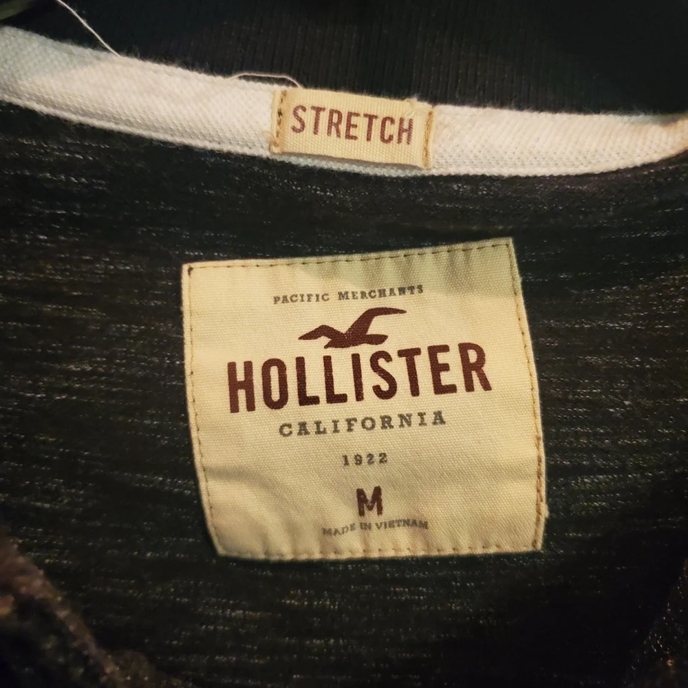 Hollister polo Black Mens Size M Beach Casual